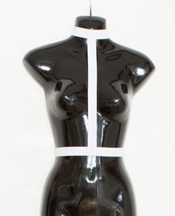 choker, harness,